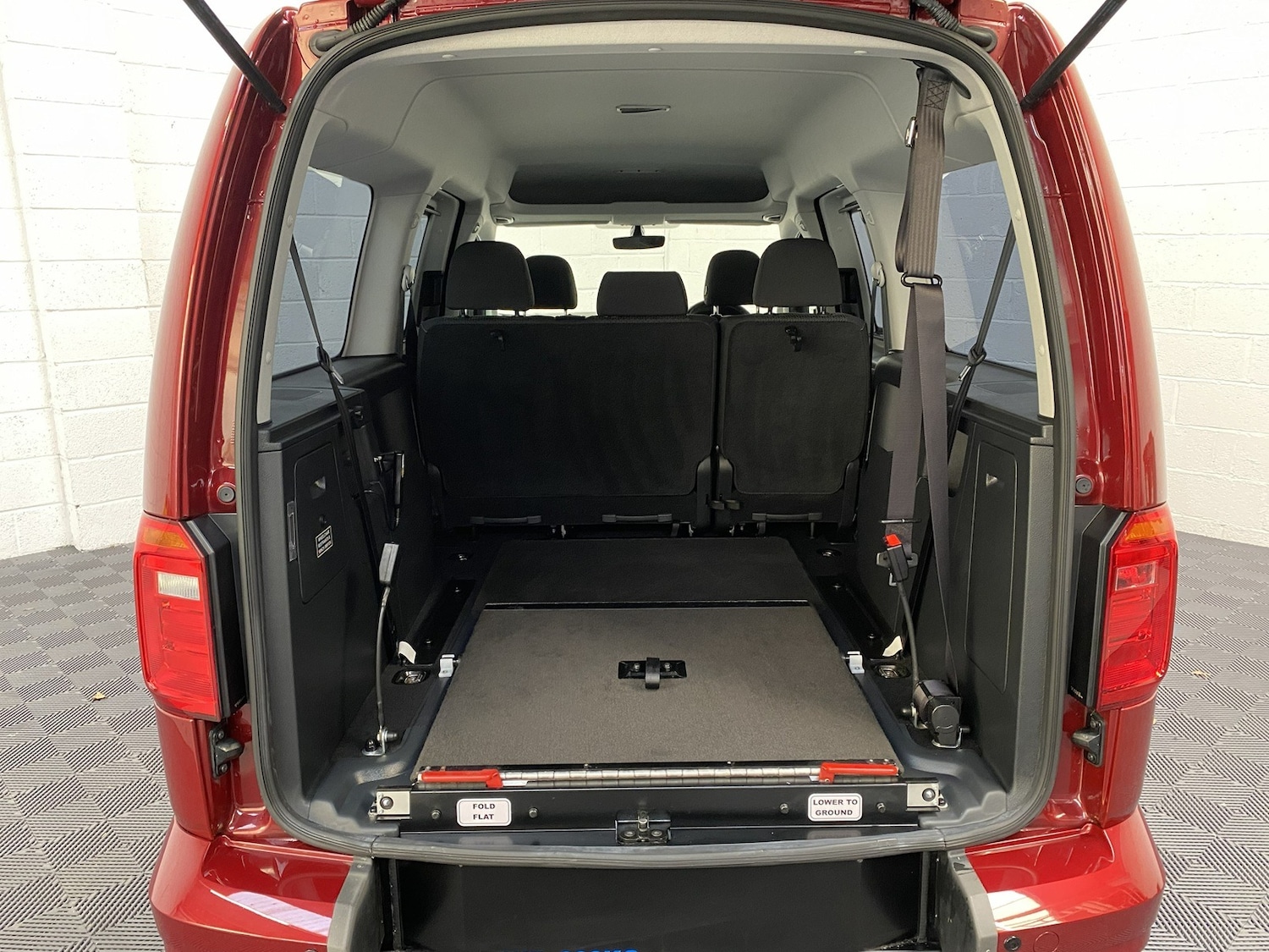 Used Volkswagen Caddy Maxi Life 2019 for sale - 76613691: Photo 15