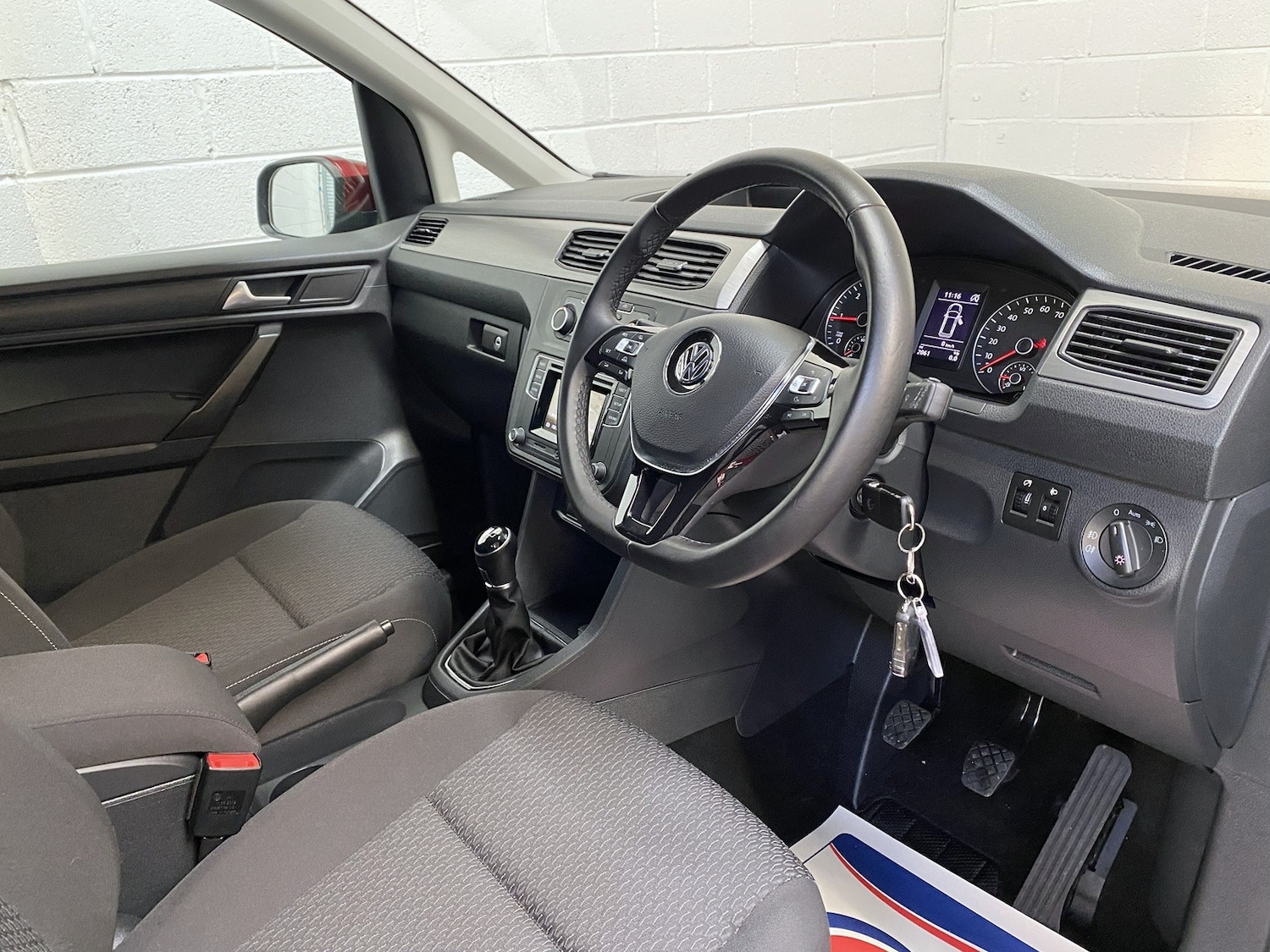 Used Volkswagen Caddy Maxi Life 2019 for sale - 76613691: Photo 19