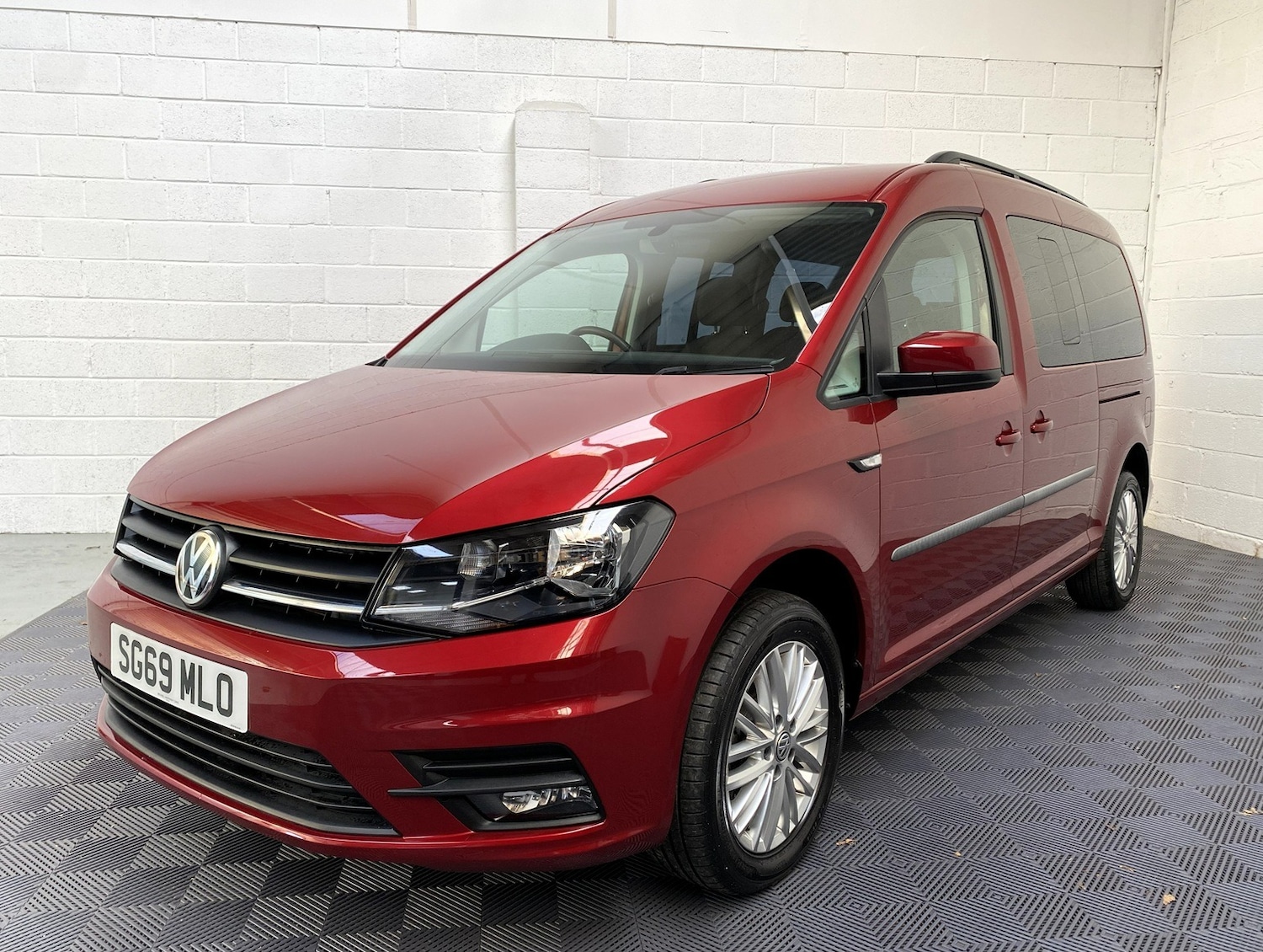 Used Volkswagen Caddy Maxi Life 2019 for sale - 76613691: Photo 6