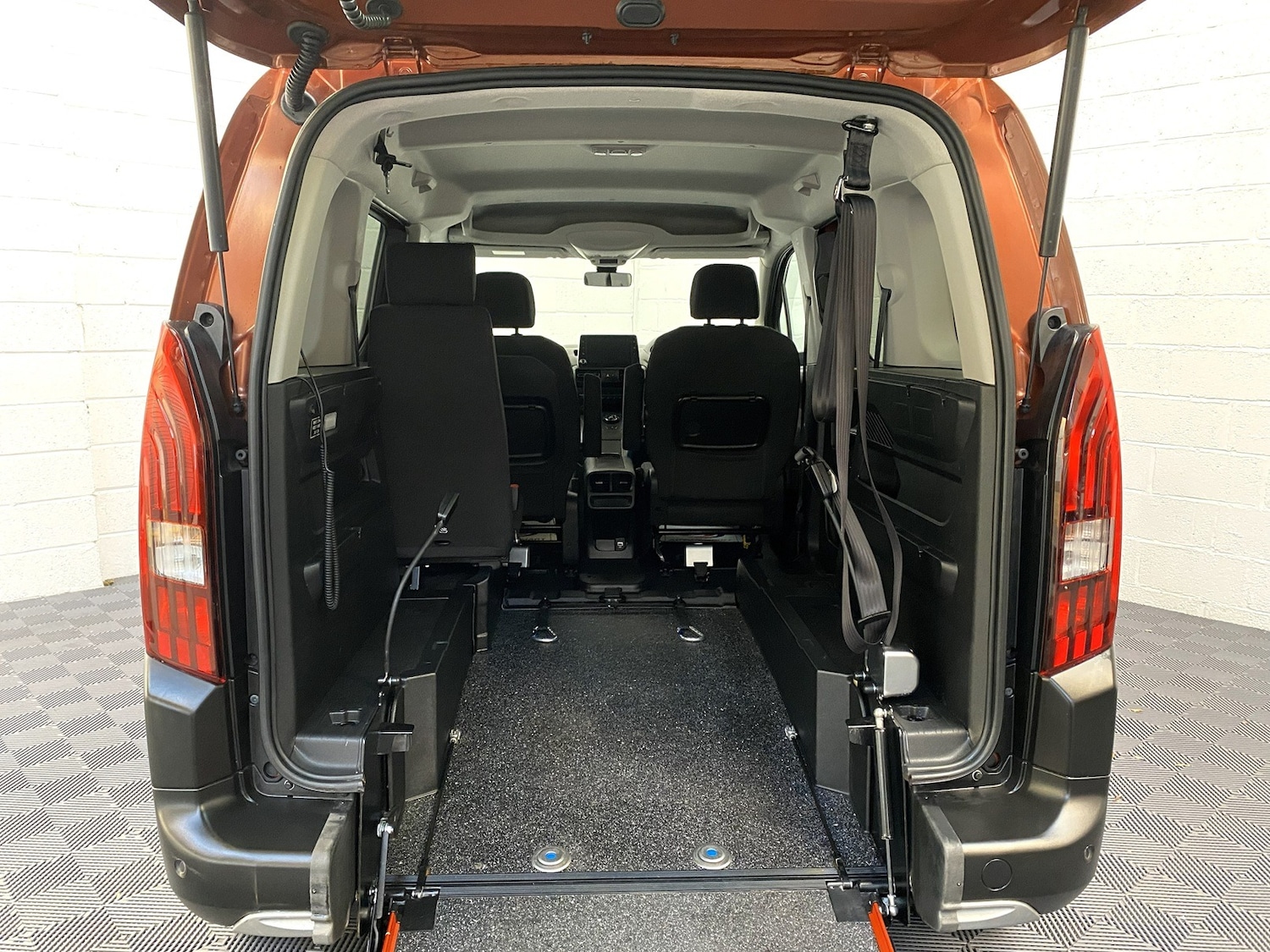 Used Peugeot Rifter 2019 for sale - 77116156: Photo 2