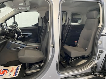 Used Peugeot Rifter 2020 for sale - 77046185: Photo