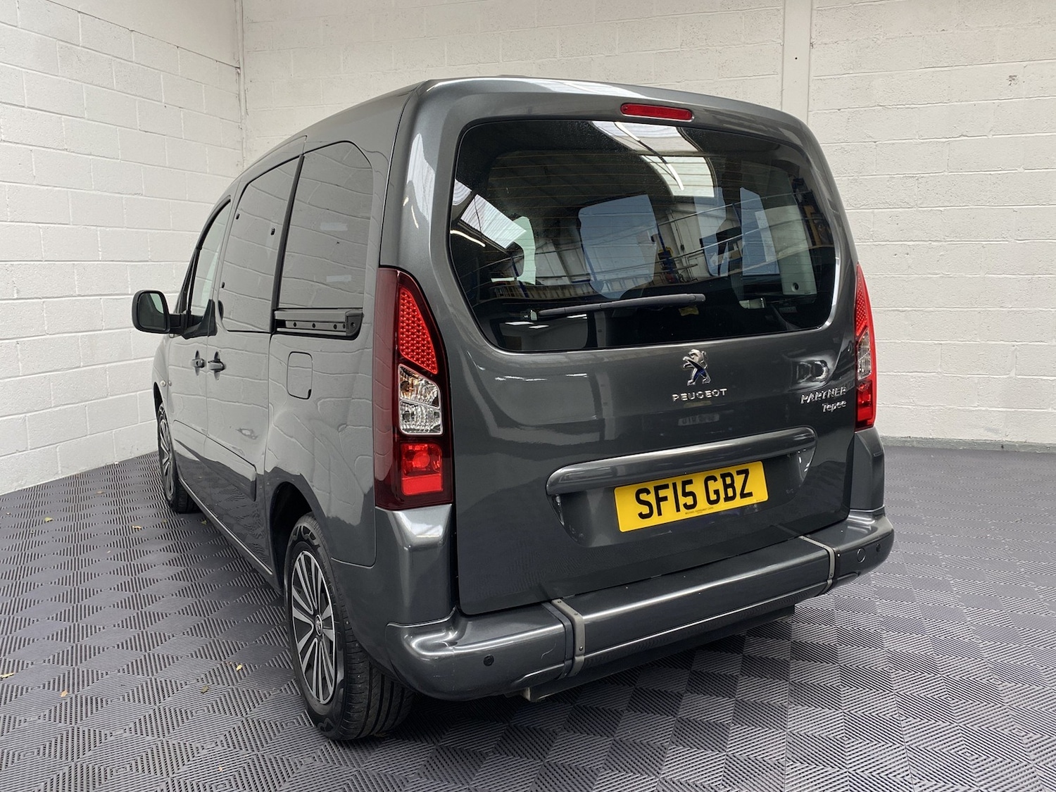 Used Peugeot Partner Tepee 2015 for sale - 76234246: Photo 14