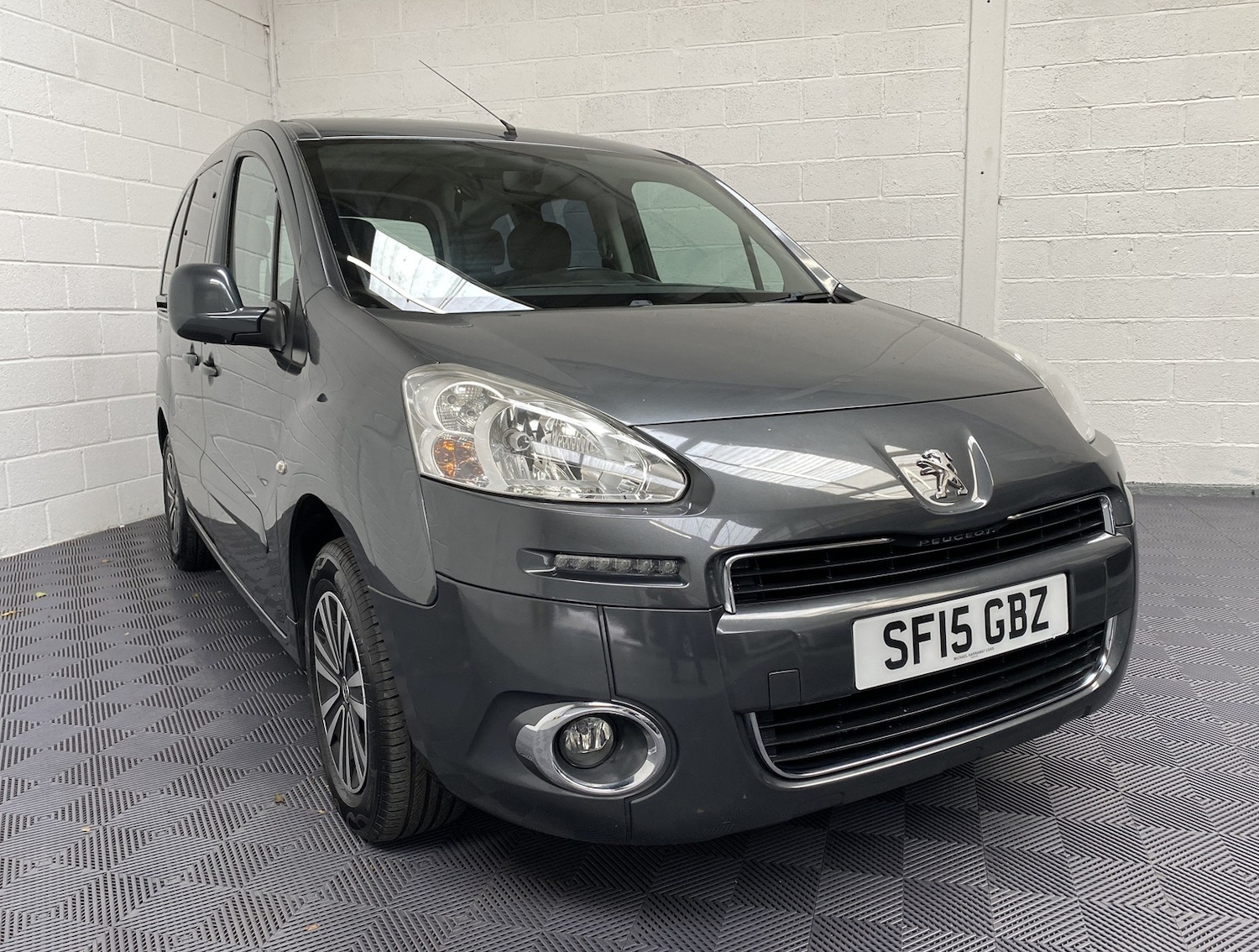 Used Peugeot Partner Tepee 2015 for sale - 76234246: Photo 23