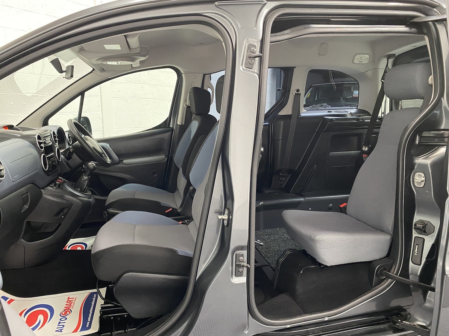 Used Peugeot Partner Tepee 2015 for sale - 76234246: Photo 3