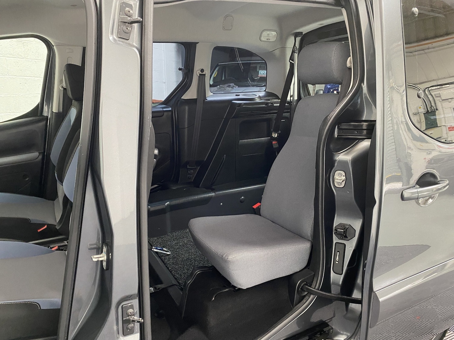 Used Peugeot Partner Tepee 2015 for sale - 76234246: Photo 4