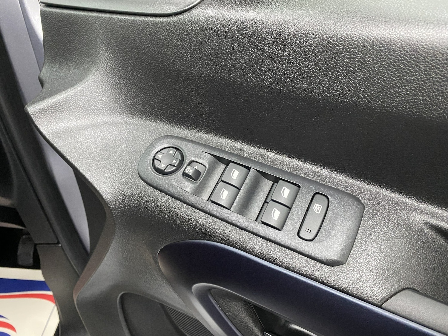 Used Peugeot Rifter 2023 for sale - 77630748: Photo 24