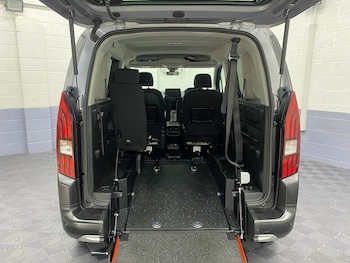 Used Peugeot Rifter 2023 for sale - 77630748: Photo