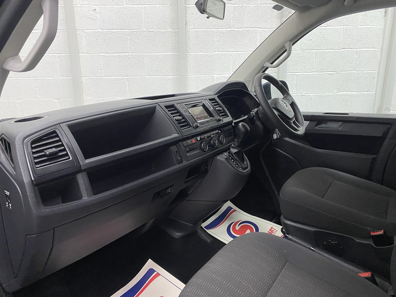 Used Volkswagen Transporter Shuttle 2018 for sale - 78212071: Photo 10