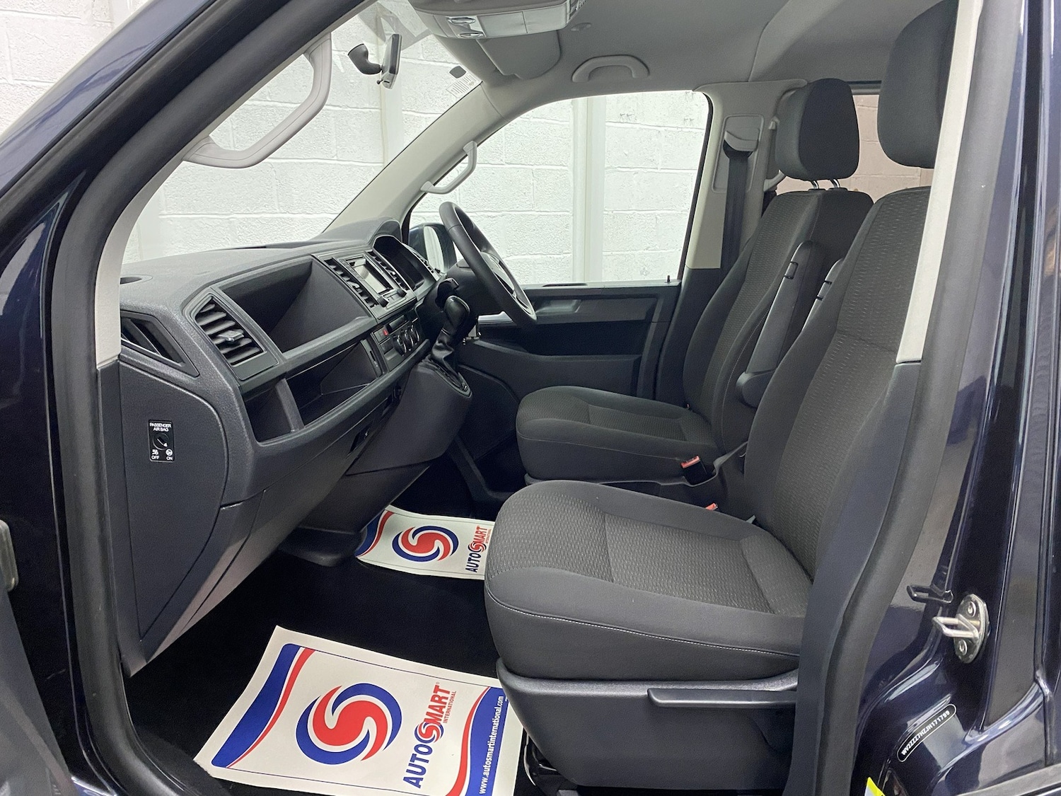 Used Volkswagen Transporter Shuttle 2018 for sale - 78212071: Photo 11