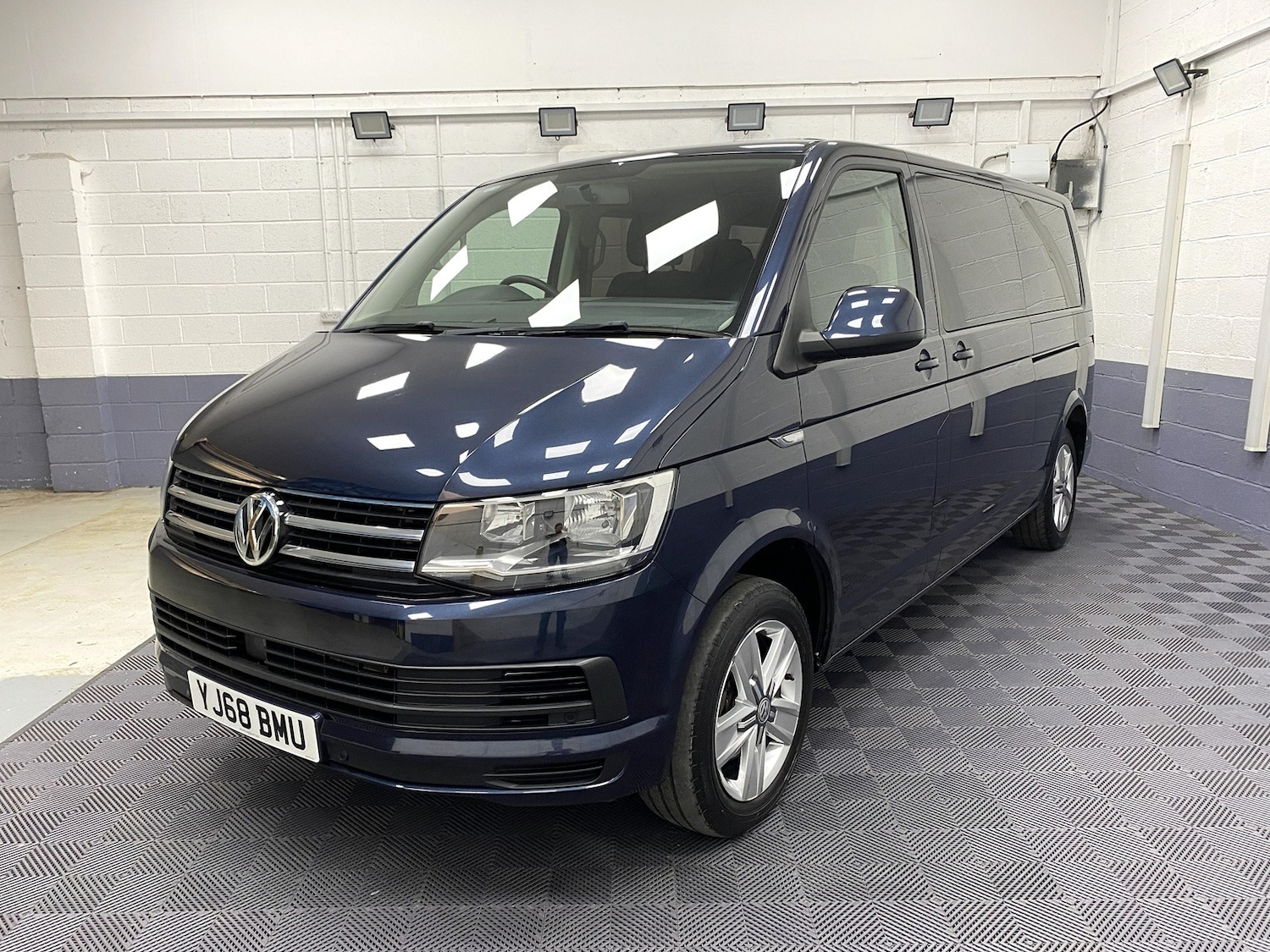 Used Volkswagen Transporter Shuttle 2018 for sale - 78212071: Photo 7