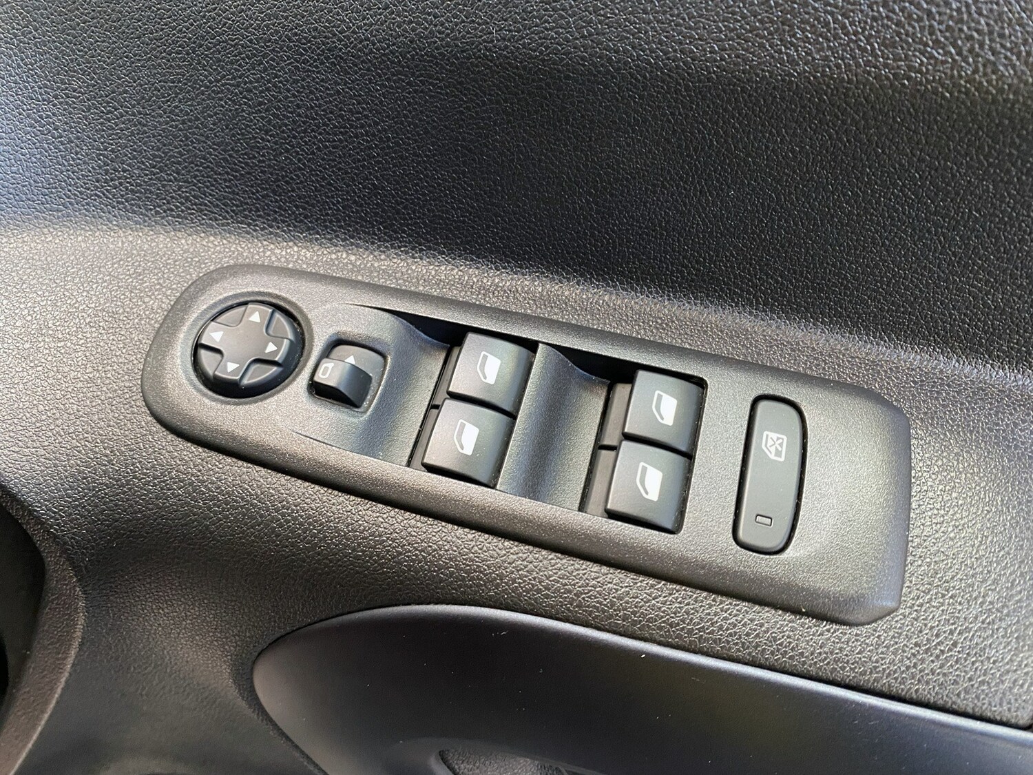 Used Peugeot Rifter 2020 for sale - 77113089: Photo 23