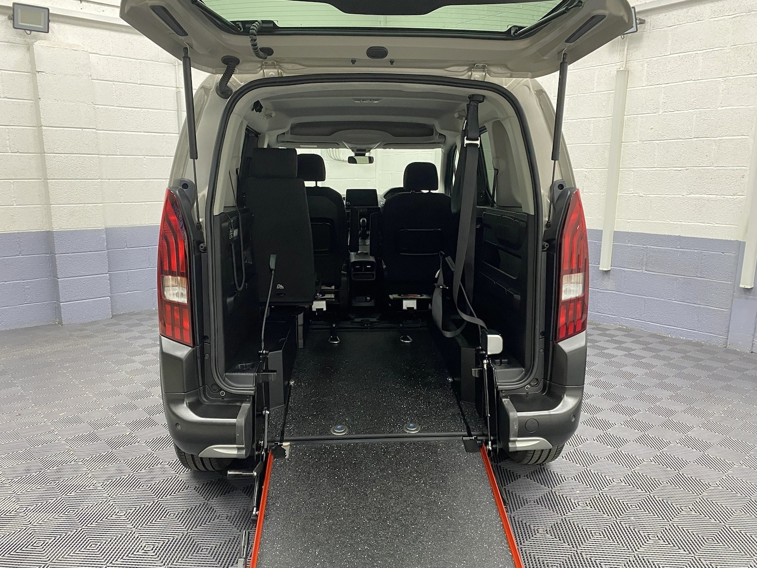 Used Peugeot Rifter 2020 for sale - 78109018: Photo 2