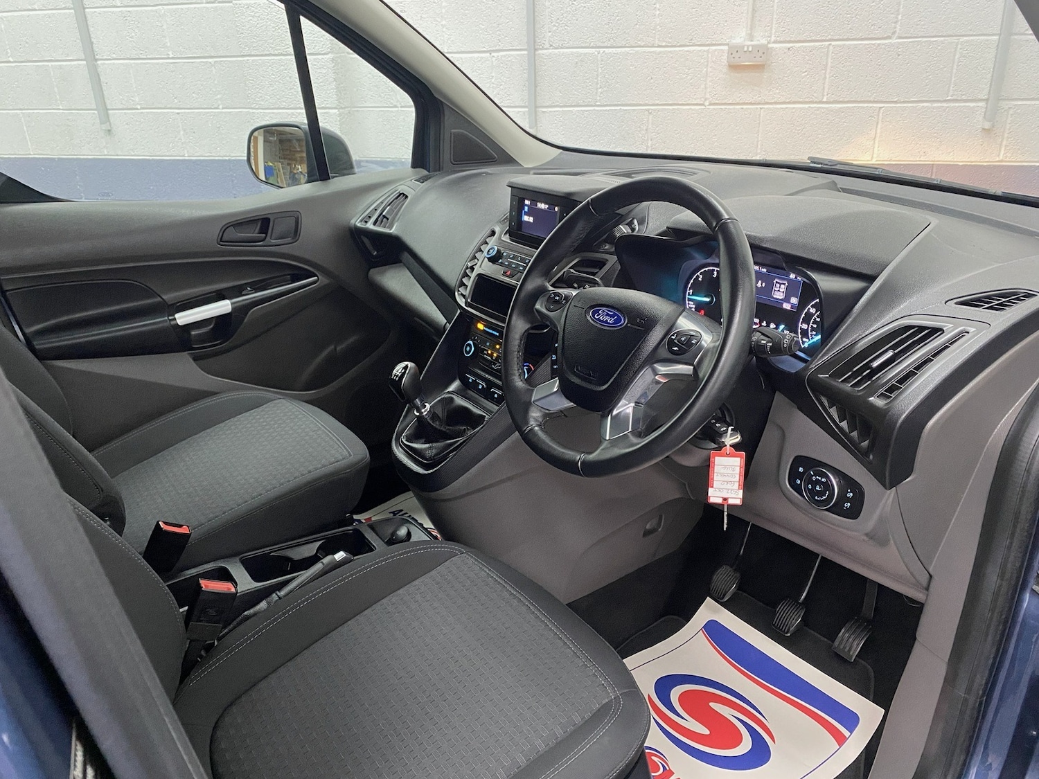 Used Ford Grand Tourneo Connect 2022 for sale - 78011983: Photo 22