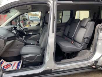 Used Ford Grand Tourneo Connect 2020 for sale - 74089687: Photo