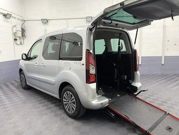 Used Peugeot Partner Tepee 2019 for sale - 78110179: Photo
