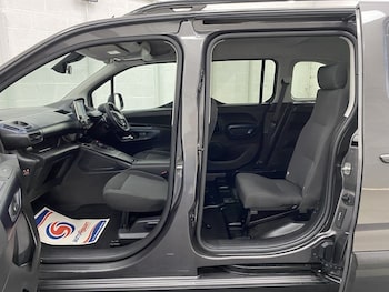 Used Peugeot Rifter 2023 for sale - 78605944: Photo