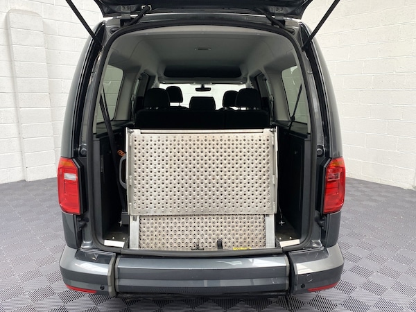 Used Volkswagen Caddy Maxi Life 2018 for sale - 76065891: Photo 16