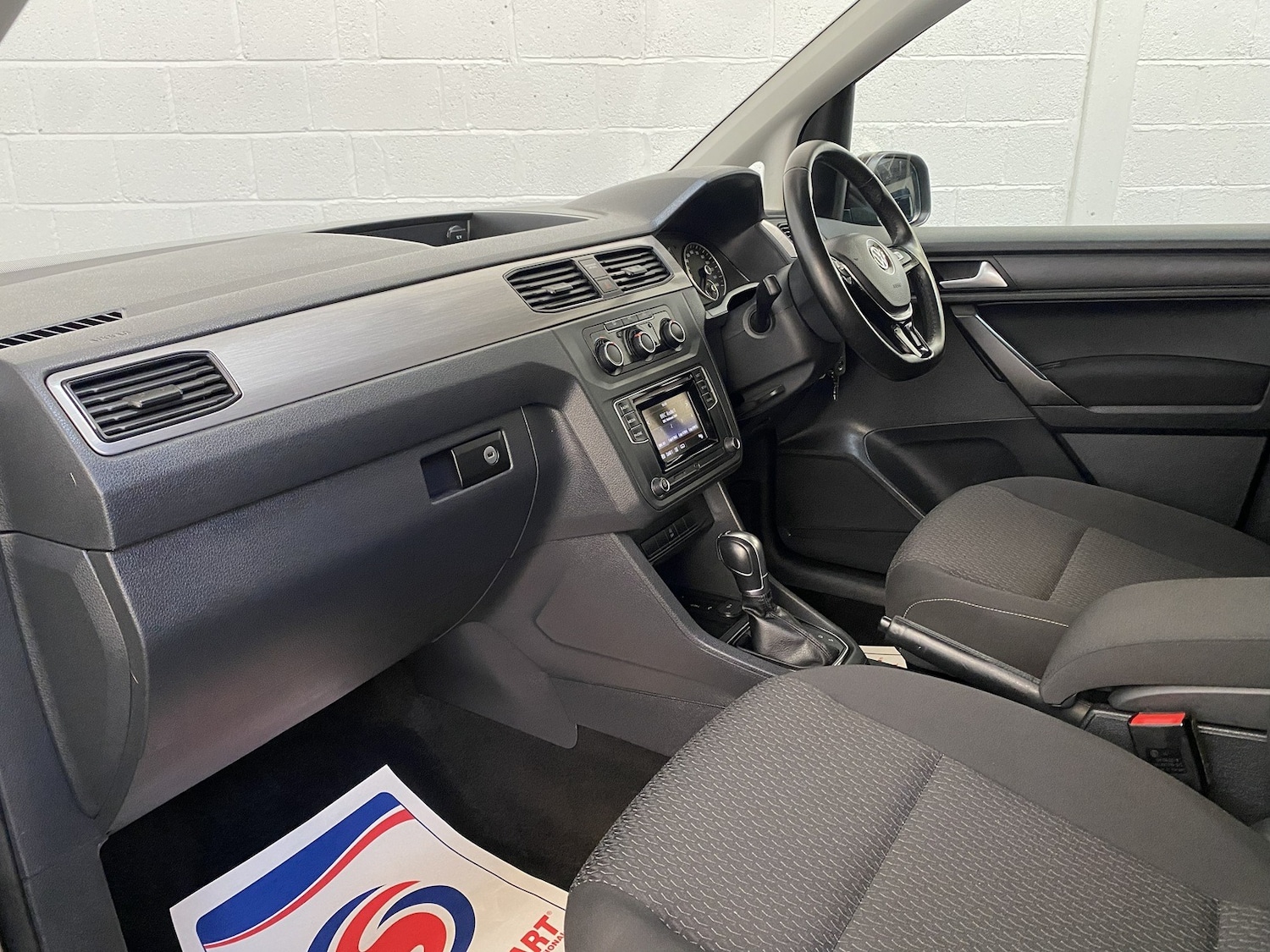 Used Volkswagen Caddy Maxi Life 2018 for sale - 76879735: Photo 10