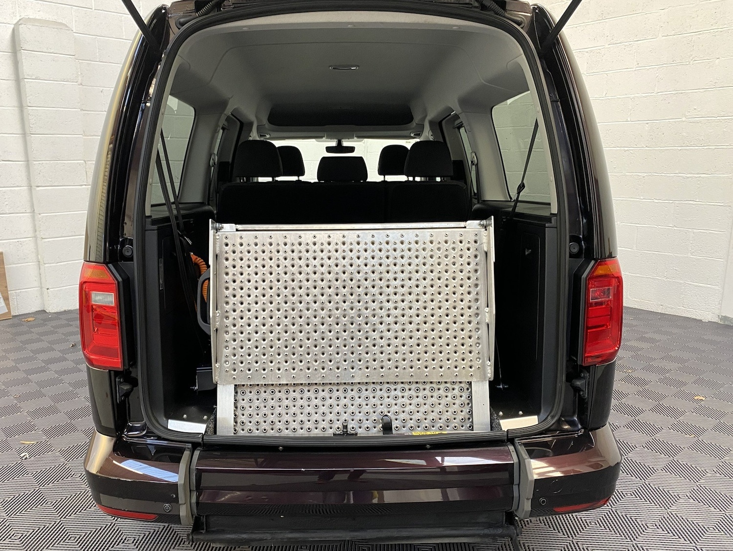 Used Volkswagen Caddy Maxi Life 2018 for sale - 76879735: Photo 16