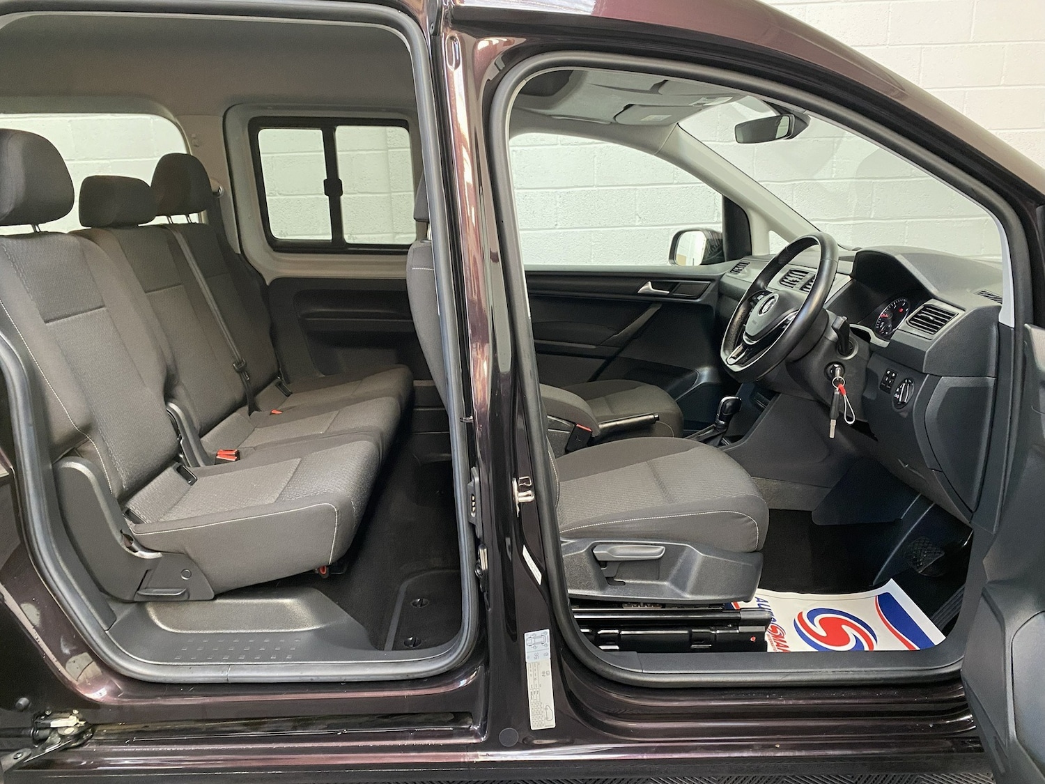 Used Volkswagen Caddy Maxi Life 2018 for sale - 76879735: Photo 19