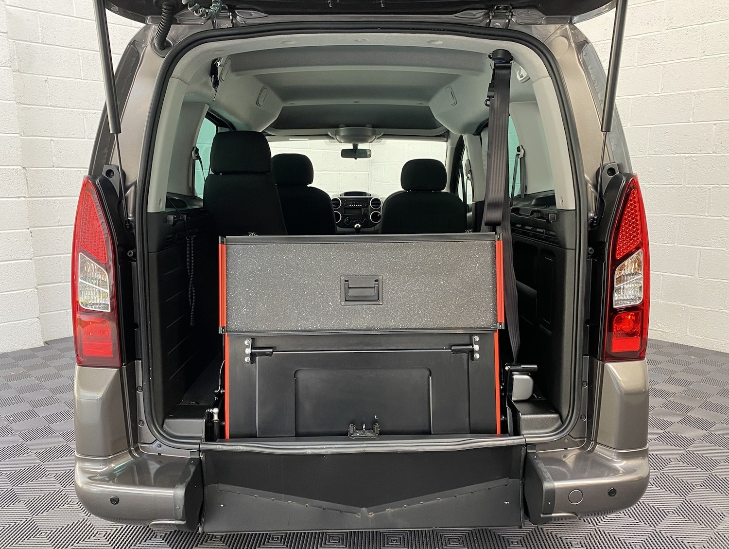 Used Peugeot Partner Tepee 2018 for sale - 75955652: Photo 17