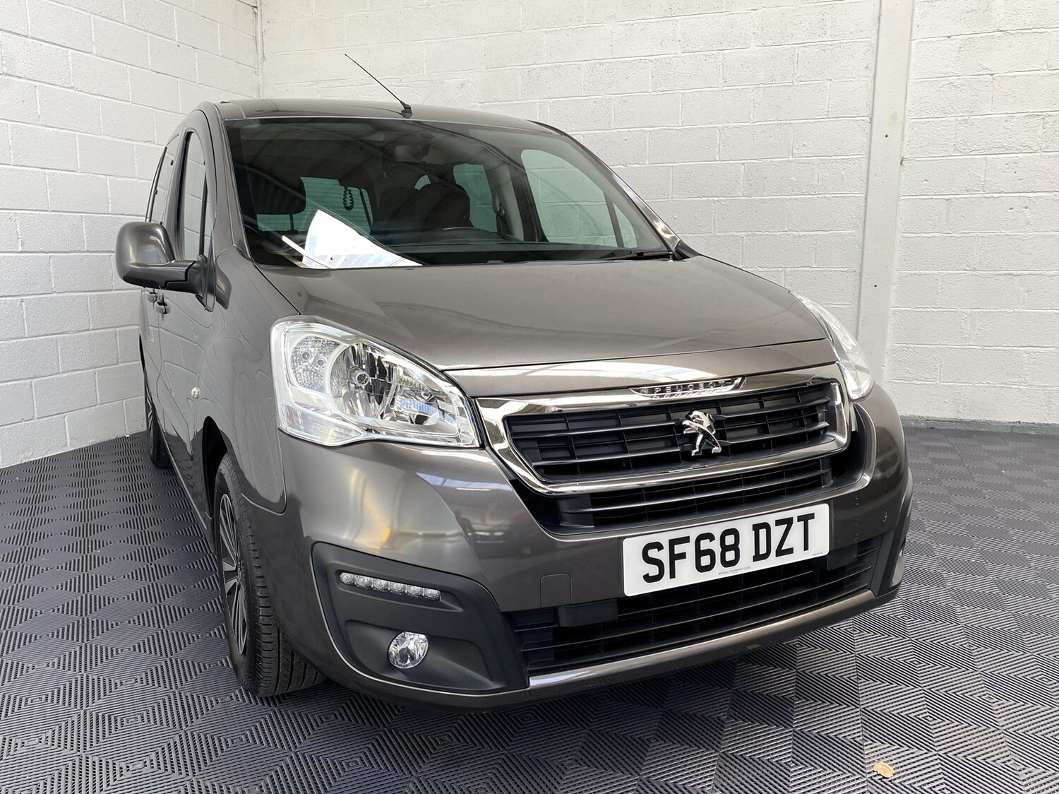 Used Peugeot Partner Tepee 2018 for sale - 75955652: Photo 23