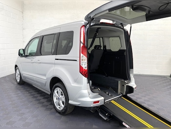 2018 (68) - 1.0 EcoBoost Titanium 5dr Disabled Adapted WAV