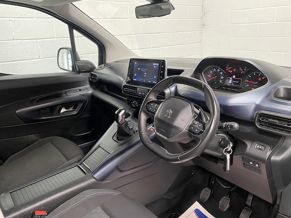 Used Peugeot Rifter 2020 for sale - 75700102: Photo 22
