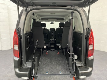 Used Peugeot Rifter 2020 for sale - 75700102: Photo