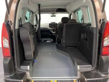 2015 (64) - 1.6 HDi 92 Outdoor 5dr Upfront Disabled Adapted WAV