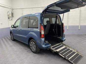 Used Peugeot Partner Tepee 2014 for sale - 79477904: Photo