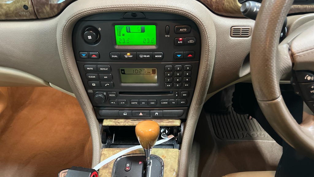 Used Jaguar S-Type 2005 for sale - 76949200: Photo 11