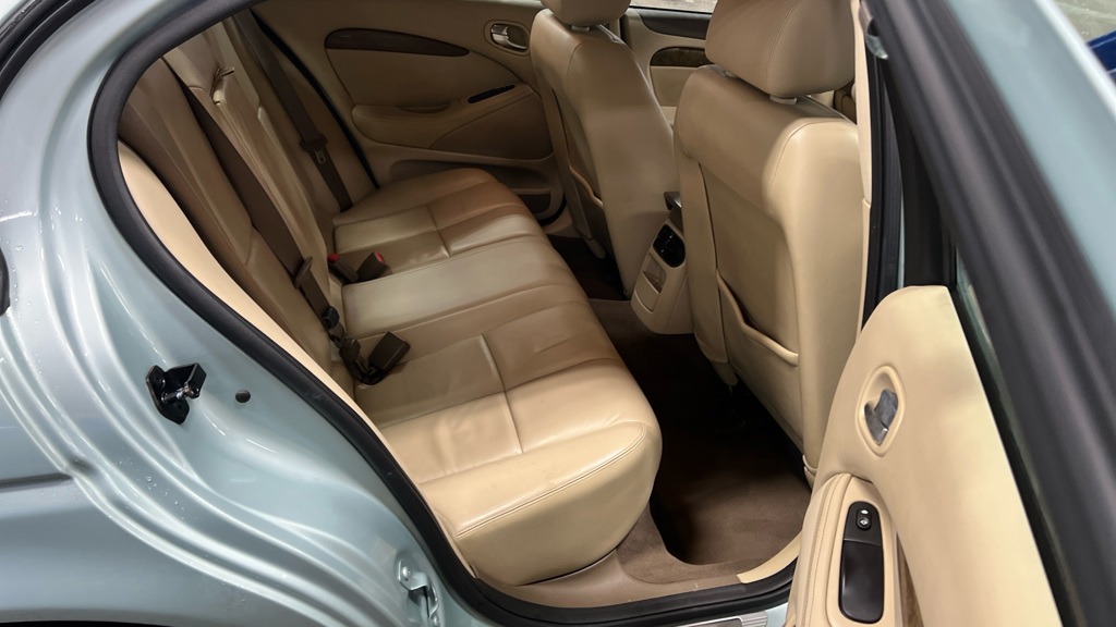 Used Jaguar S-Type 2005 for sale - 76949200: Photo 8