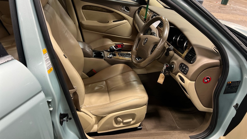 Used Jaguar S-Type 2005 for sale - 76949200: Photo 9