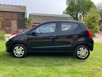 Used Nissan Pixo 2012 for sale - 78453549: Photo