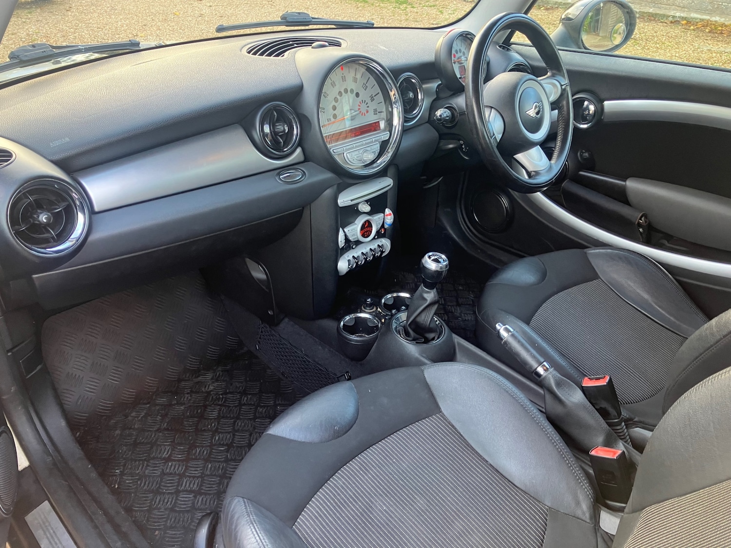 Used MINI Hatch 2010 for sale - 76492338: Photo 12