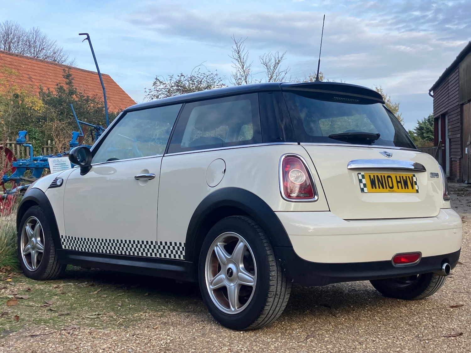 Used MINI Hatch 2010 for sale - 76492338: Photo 8