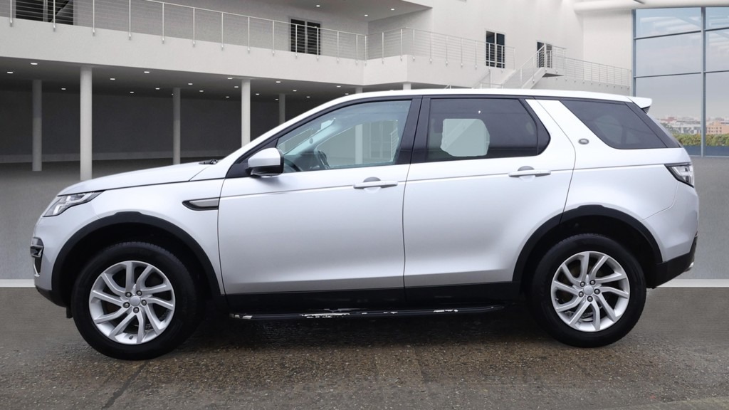 Used Land Rover Discovery Sport 2016 for sale - 77208603: Photo 6