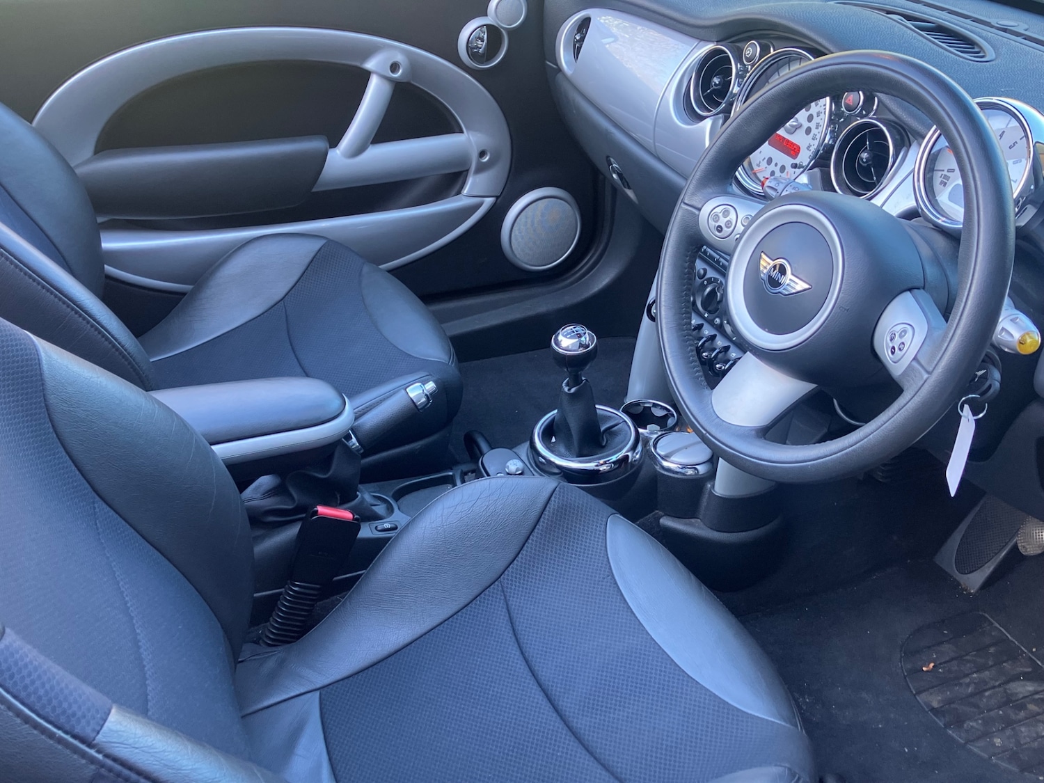 Used MINI Convertible 2007 for sale - 77717285: Photo 15