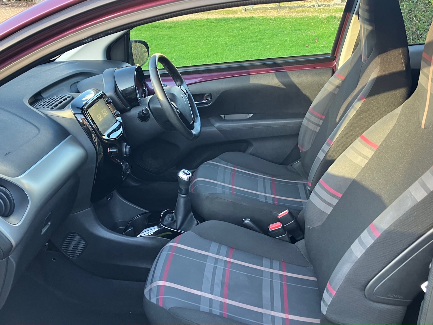 Used Peugeot 108 2015 for sale - 77113155: Photo 11