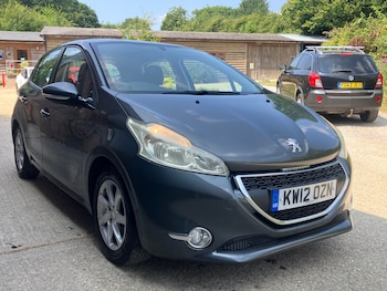Used Peugeot 208 2012 for sale - 79419409: Photo