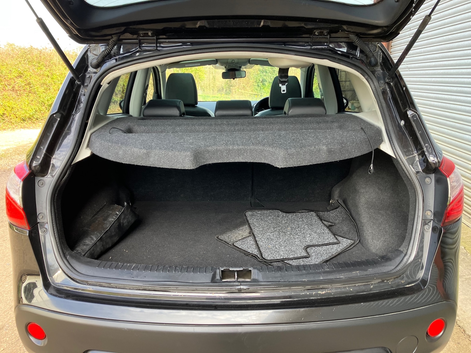 Used Nissan Qashqai 2013 for sale - 77760273: Photo 16