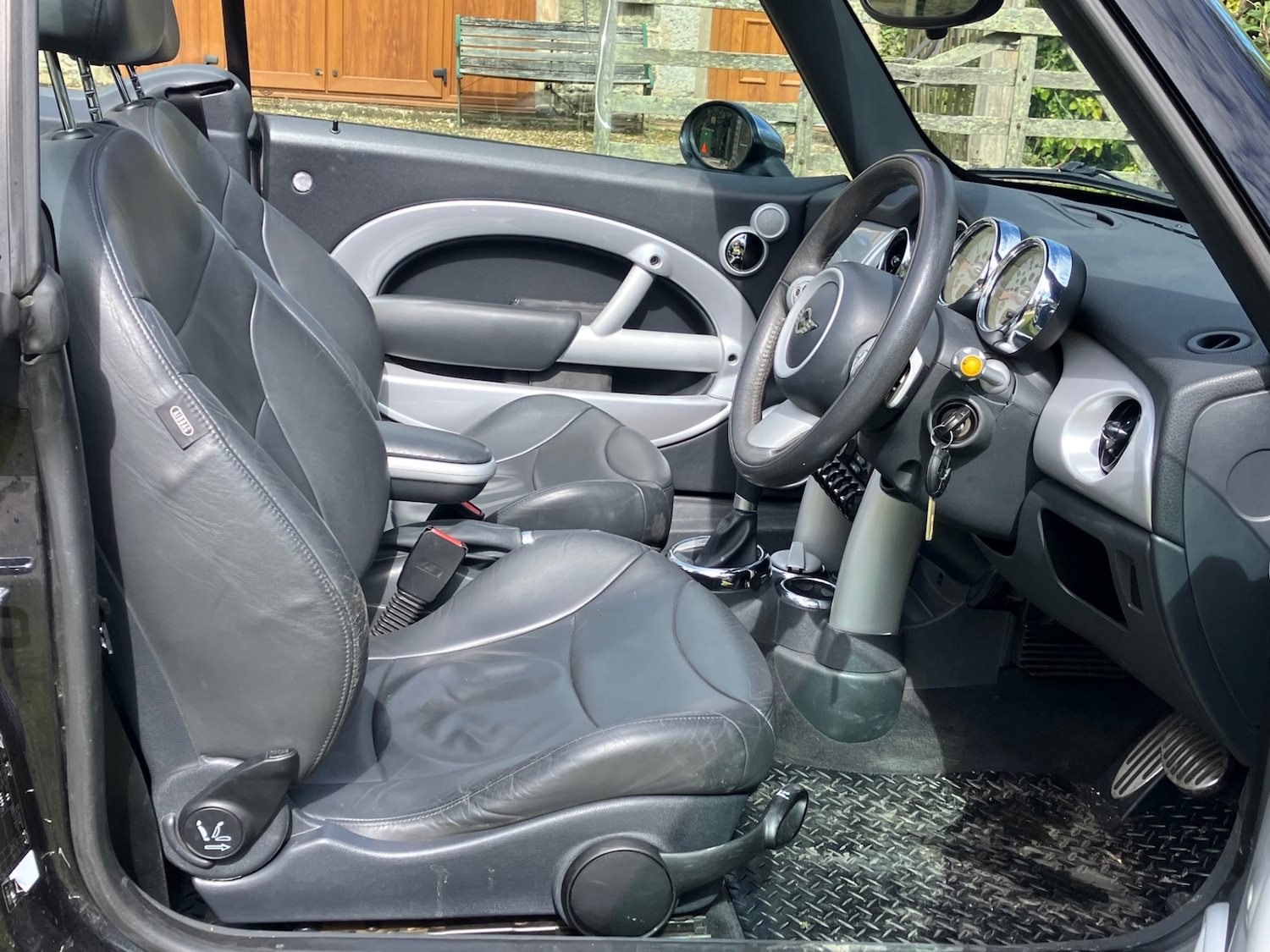 Used MINI Convertible 2008 for sale - 78079424: Photo 21