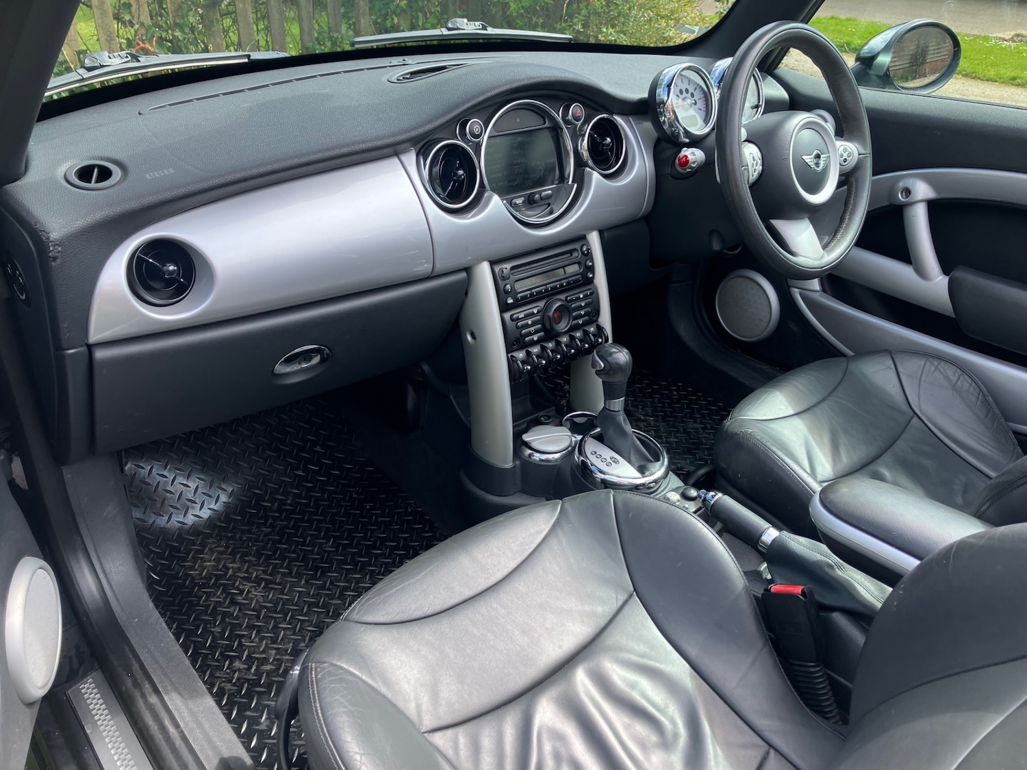 Used MINI Convertible 2008 for sale - 78079424: Photo 27