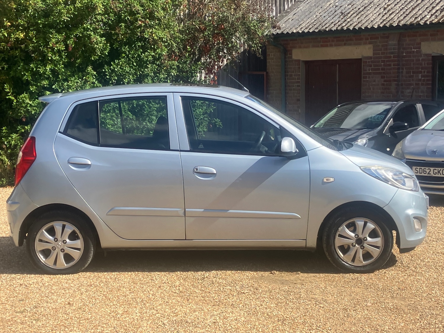 Used Hyundai i10 2012 for sale - 76492256: Photo 4