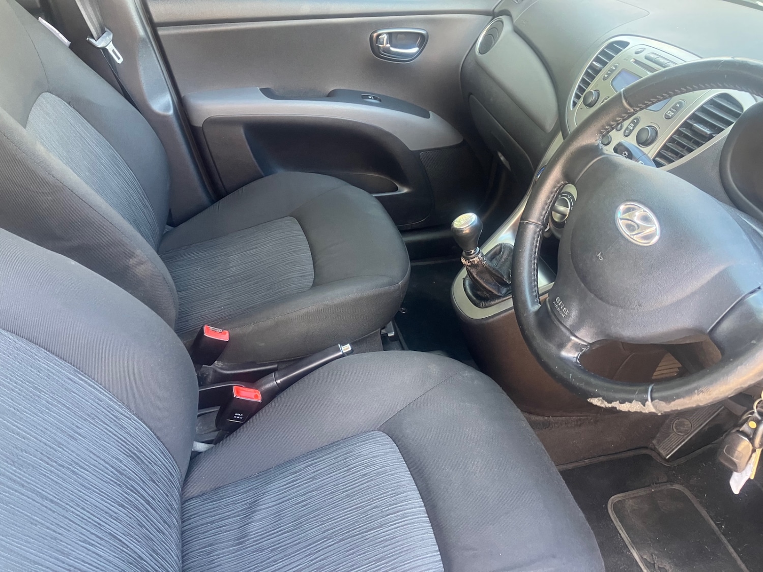 Used Hyundai i10 2012 for sale - 76492256: Photo 9