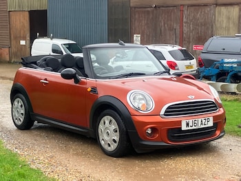 Used MINI Convertible 2011 for sale - 77545352: Photo