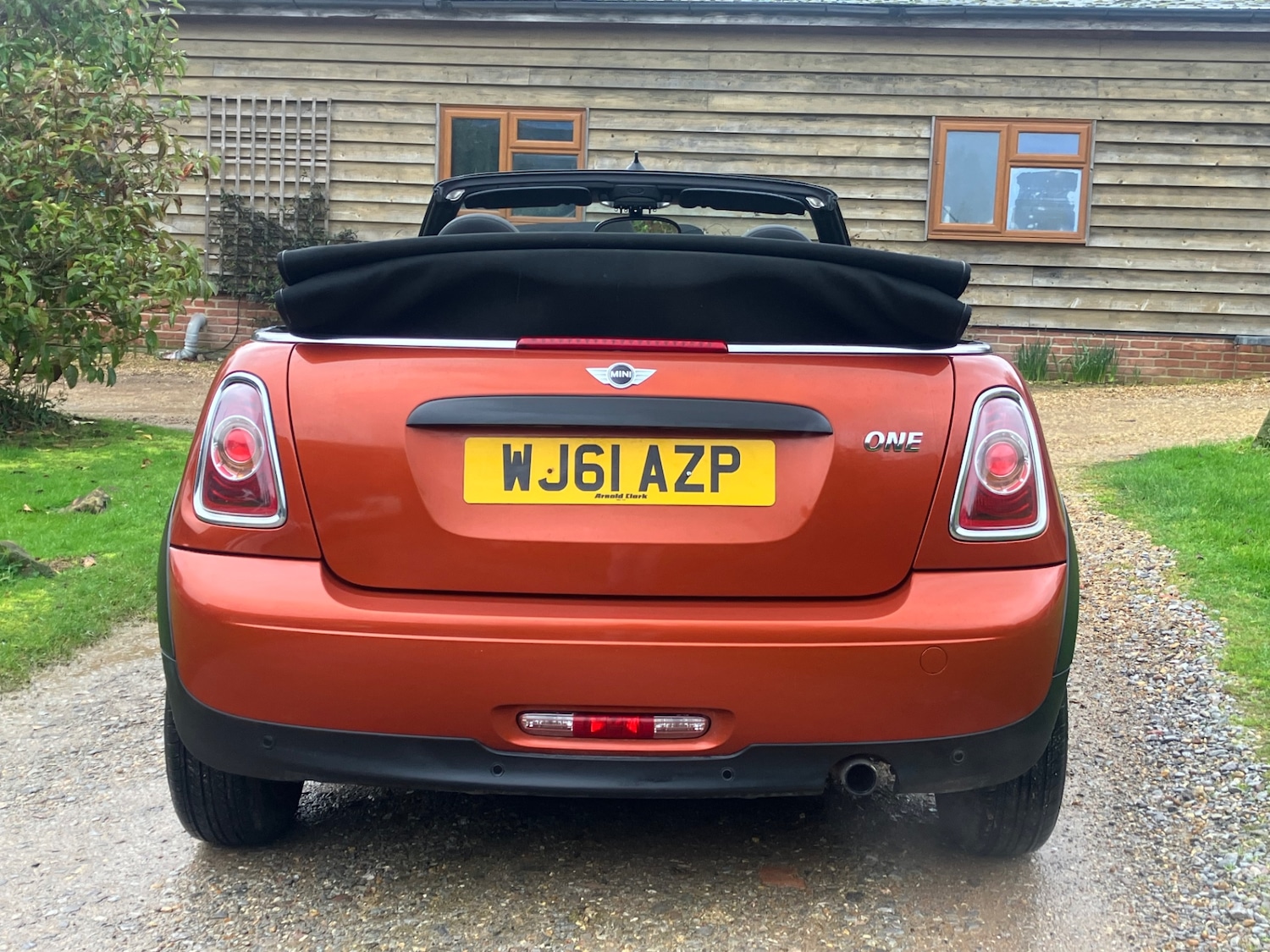 Used MINI Convertible 2011 for sale - 77545352: Photo 5