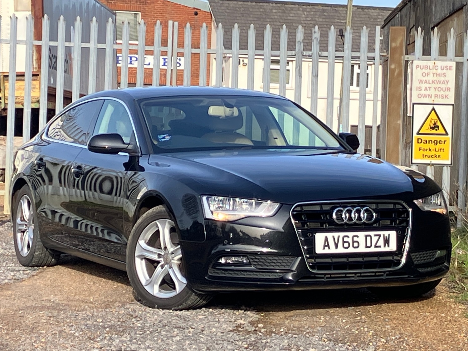 Used Audi A5 2016 for sale - 77567572: Photo 3