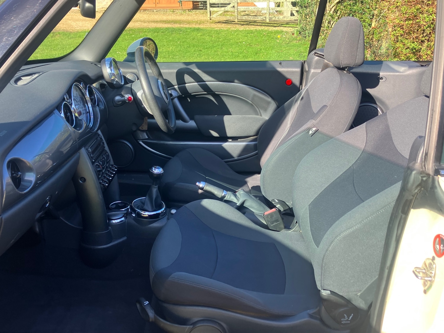 Used MINI Convertible 2007 for sale - 77460968: Photo 17